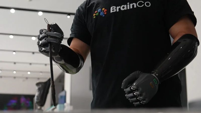 企业数字化工具：如何选择合适的厂家直销方案**